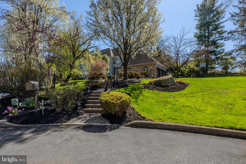309 Bowers Ln