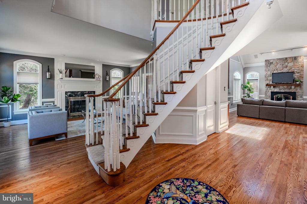 309 Bowers Ln