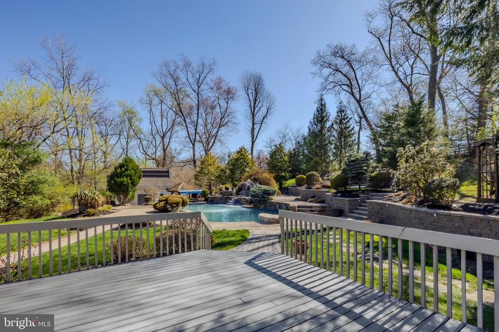 309 Bowers Ln
