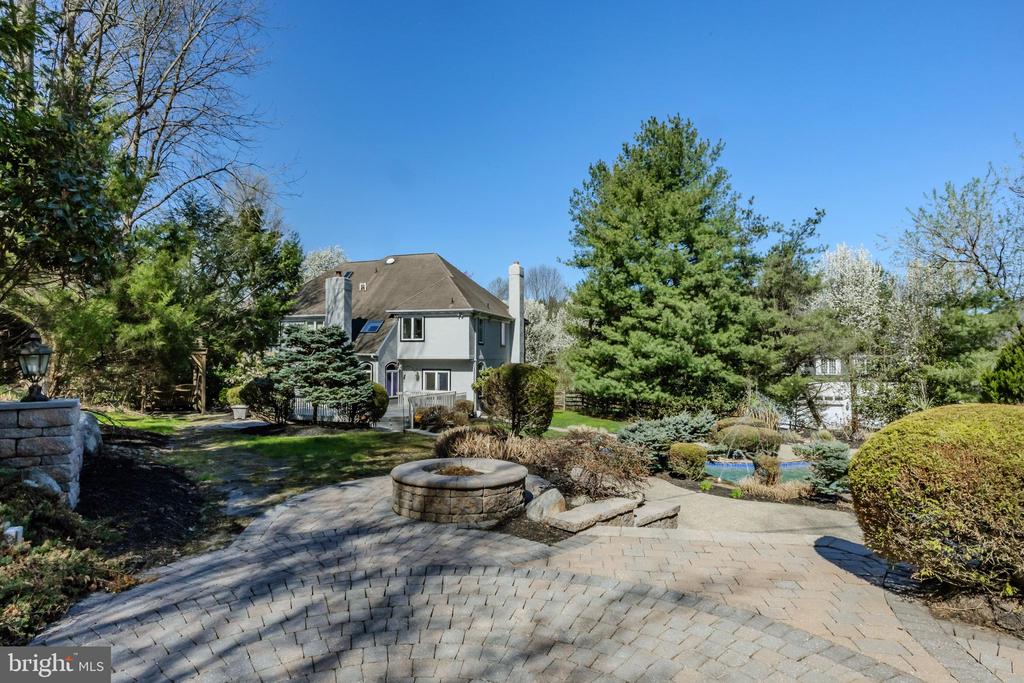 309 Bowers Ln