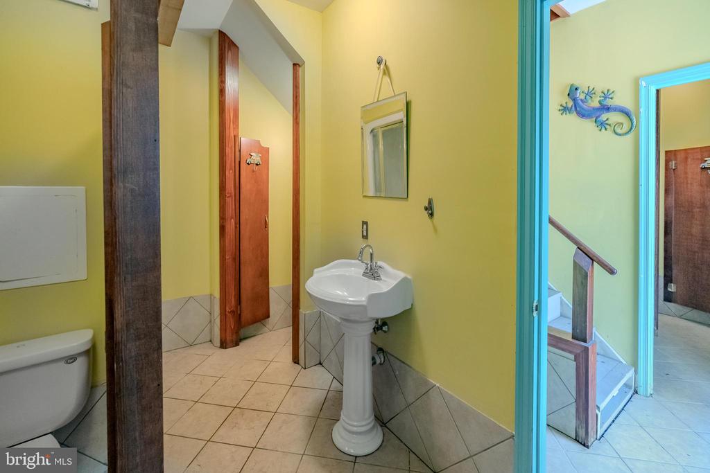 309 Bowers Ln