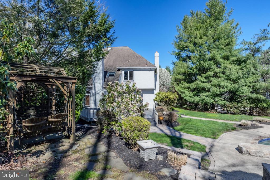 309 Bowers Ln