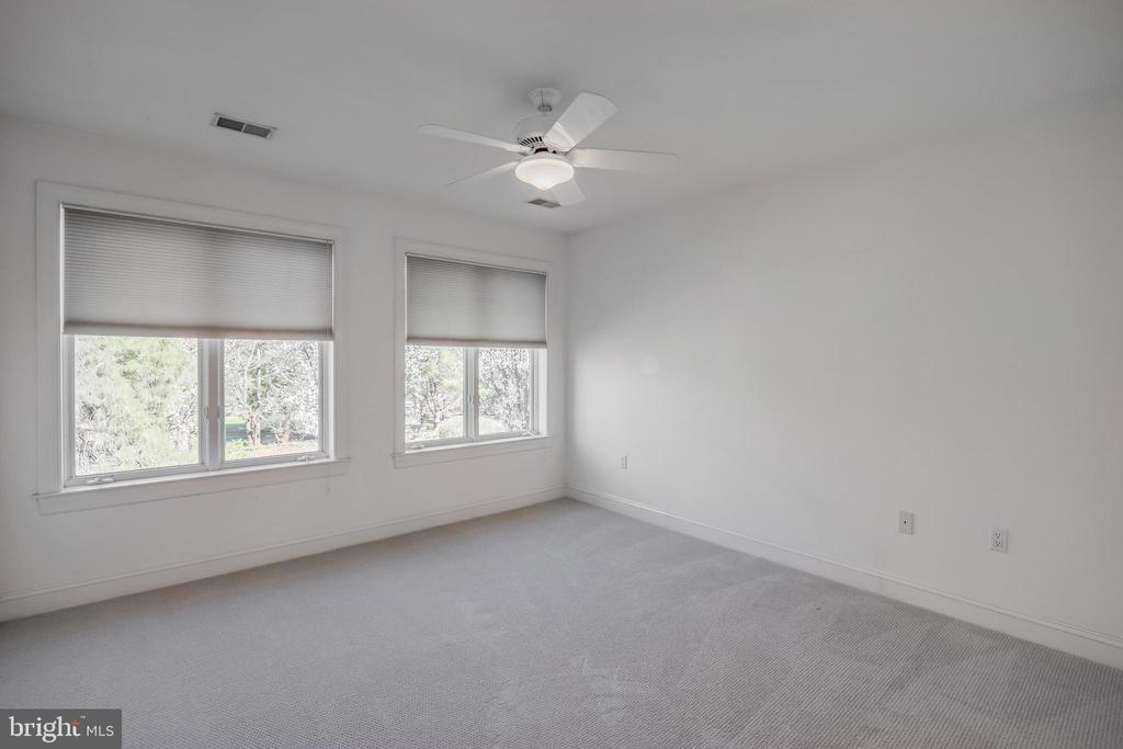 309 Bowers Ln