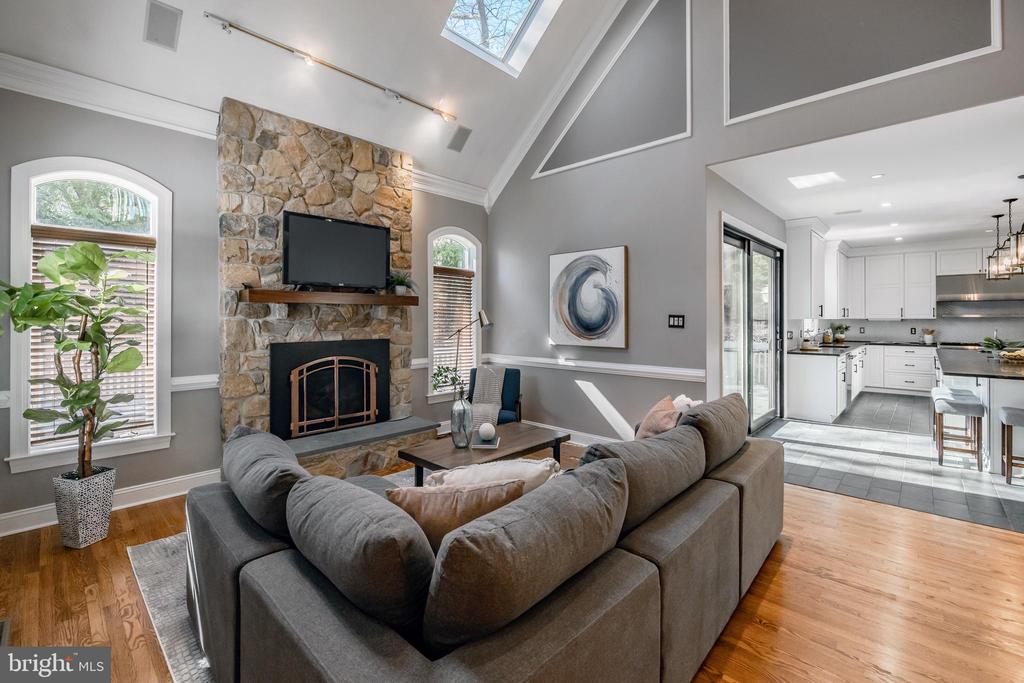 309 Bowers Ln
