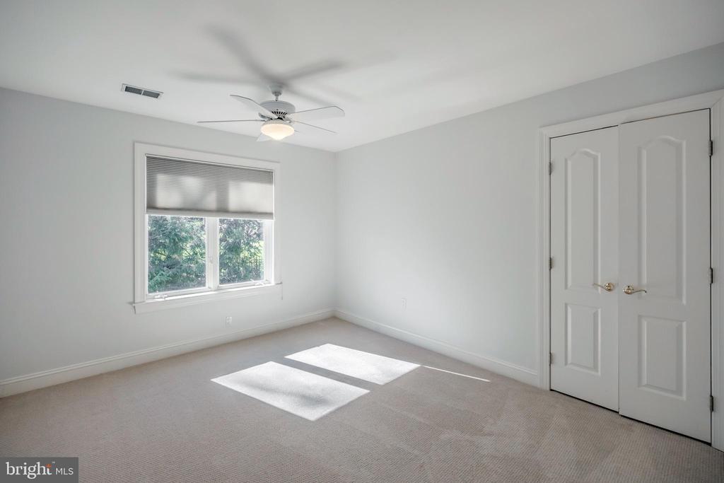 309 Bowers Ln
