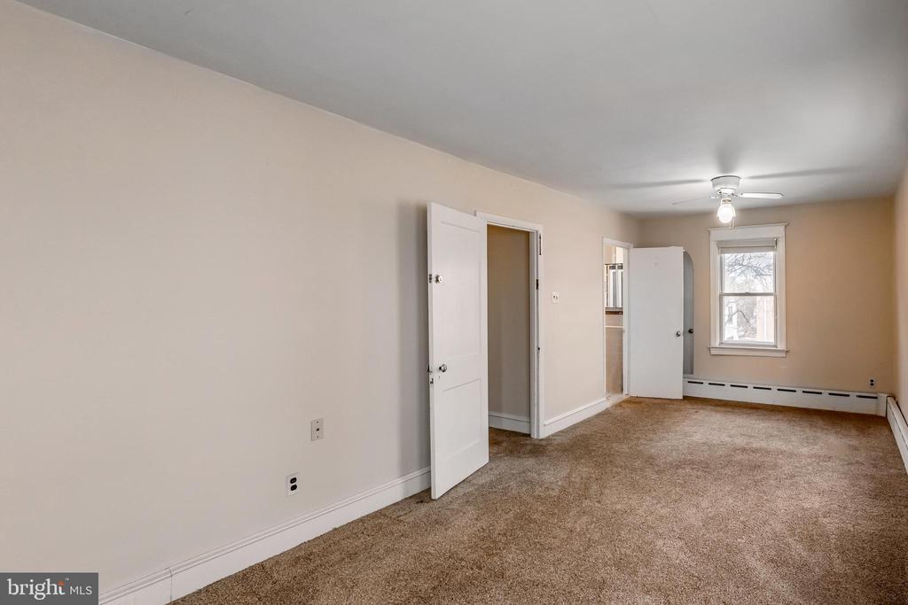 109 Wilson Ave
