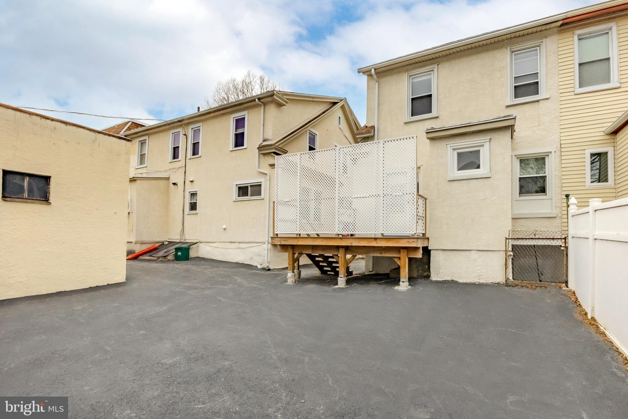 109 Wilson Ave
