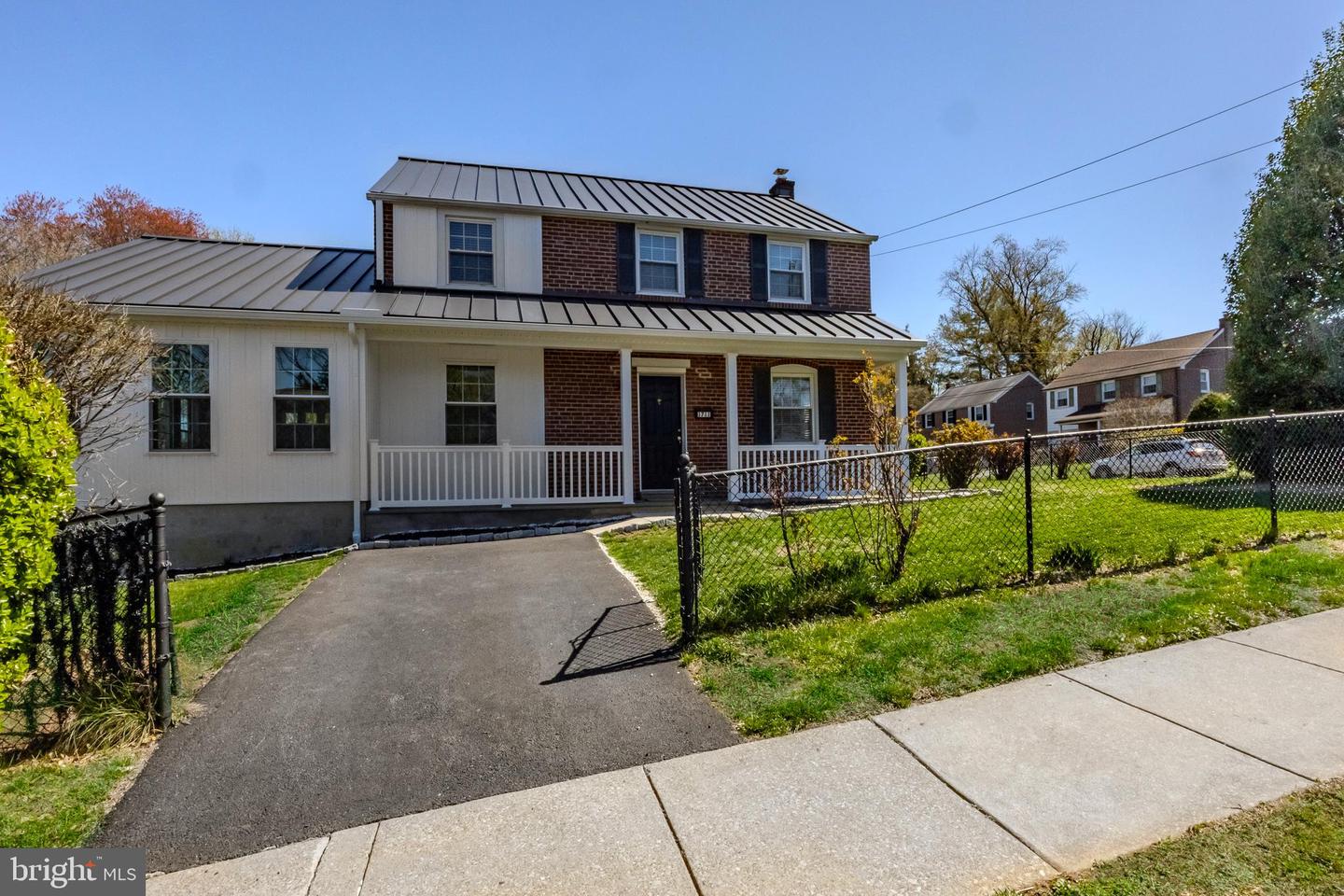 1711 Lynnewood Dr