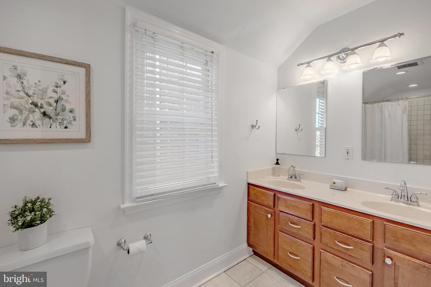 1711 Lynnewood Dr