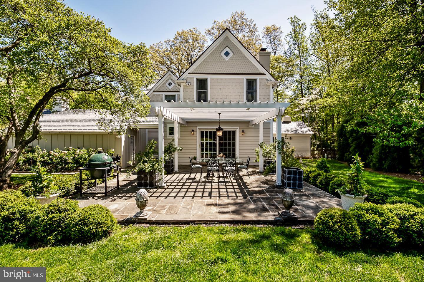 213 Pine Tree Rd
