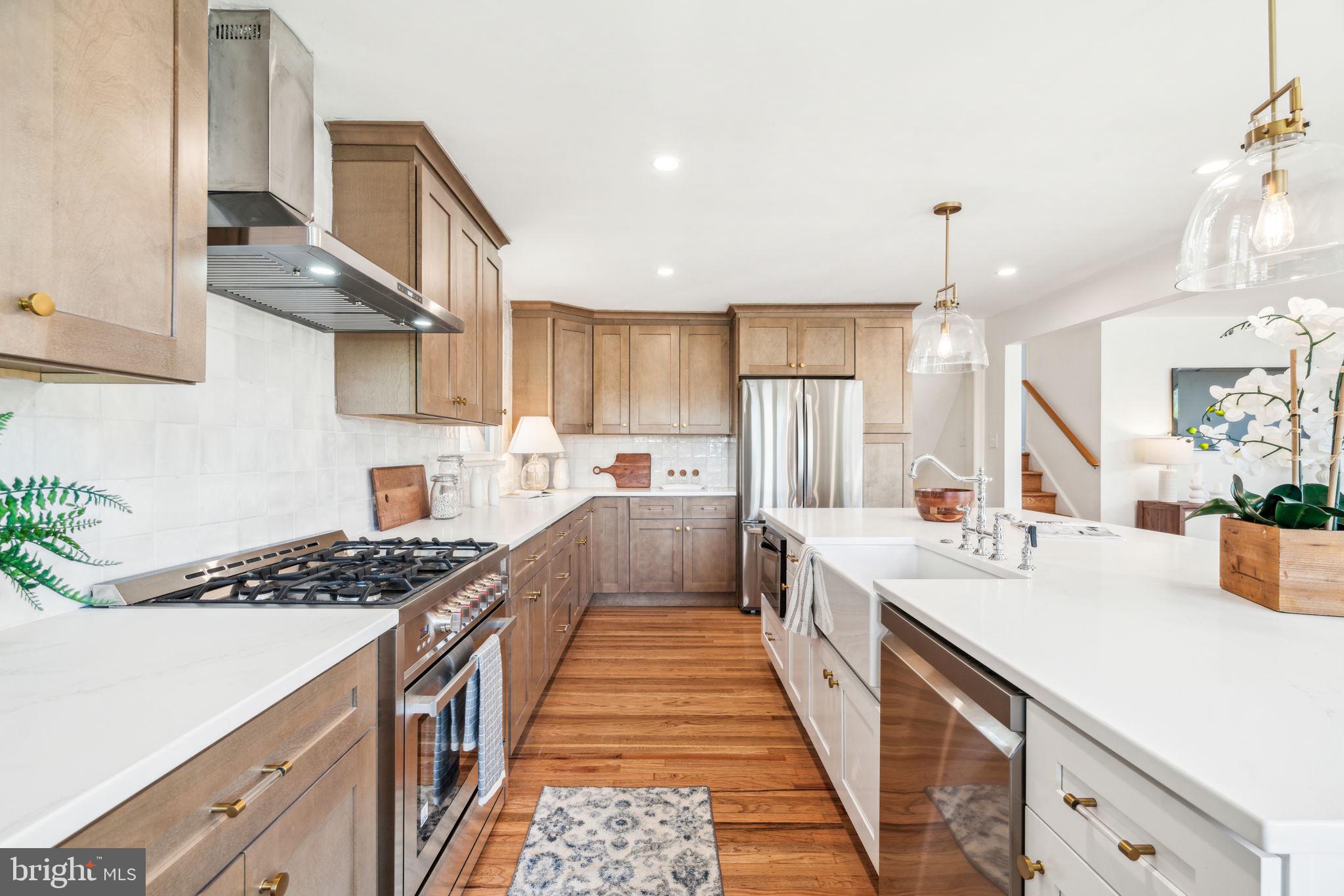 118 Greenbriar Ln
