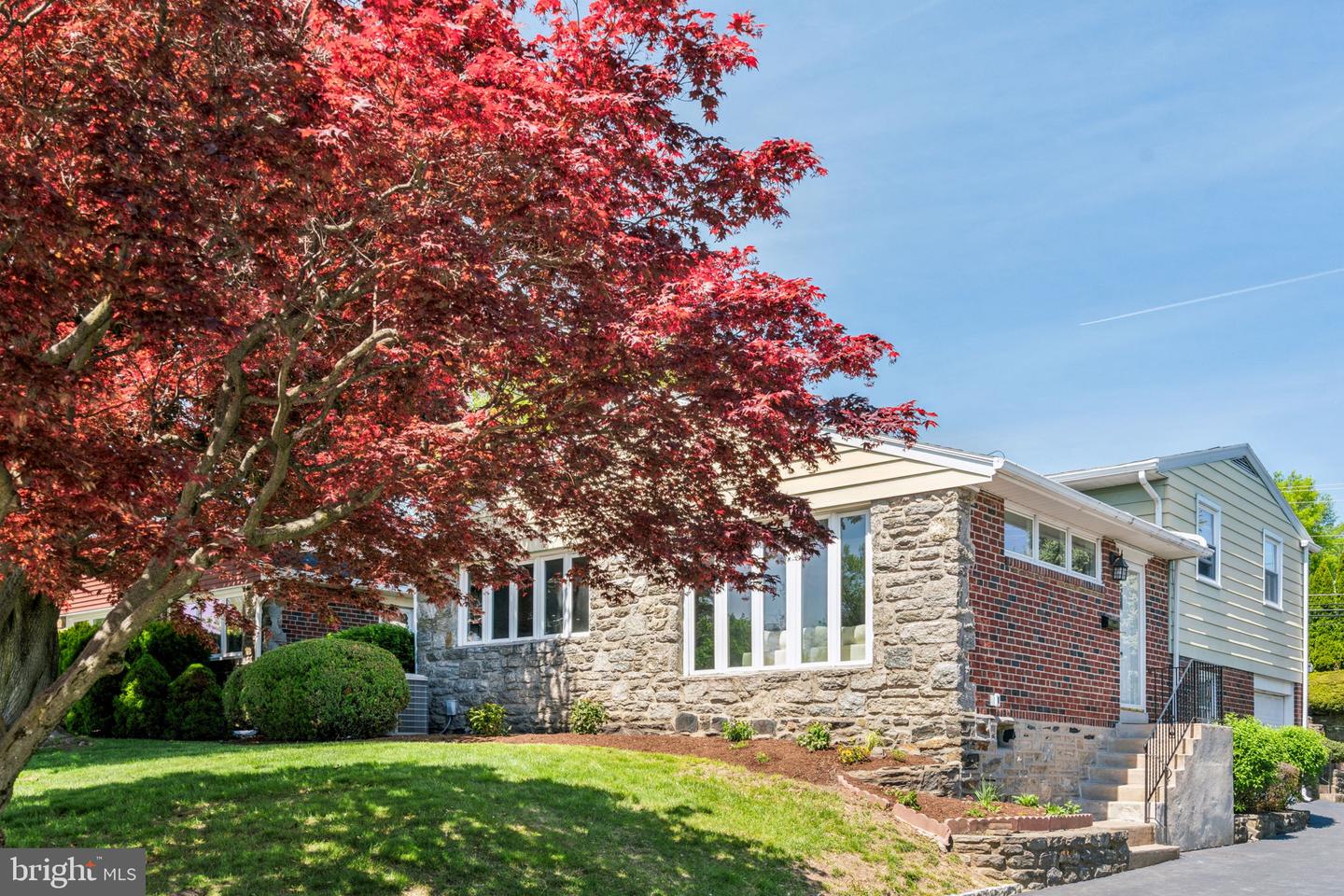 118 Greenbriar Ln