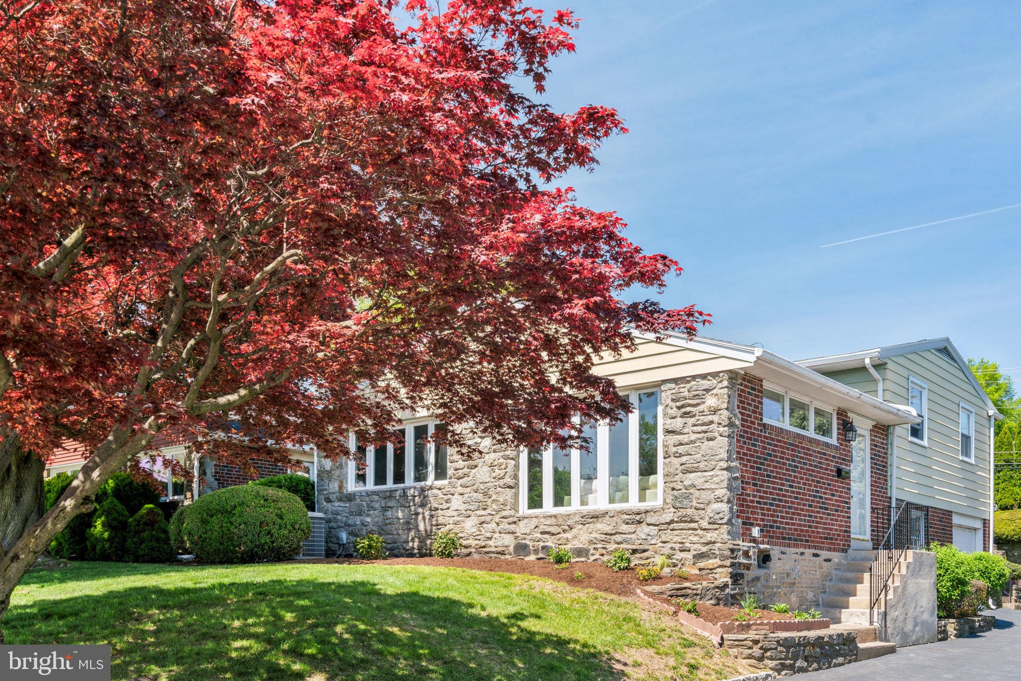 118 Greenbriar Ln