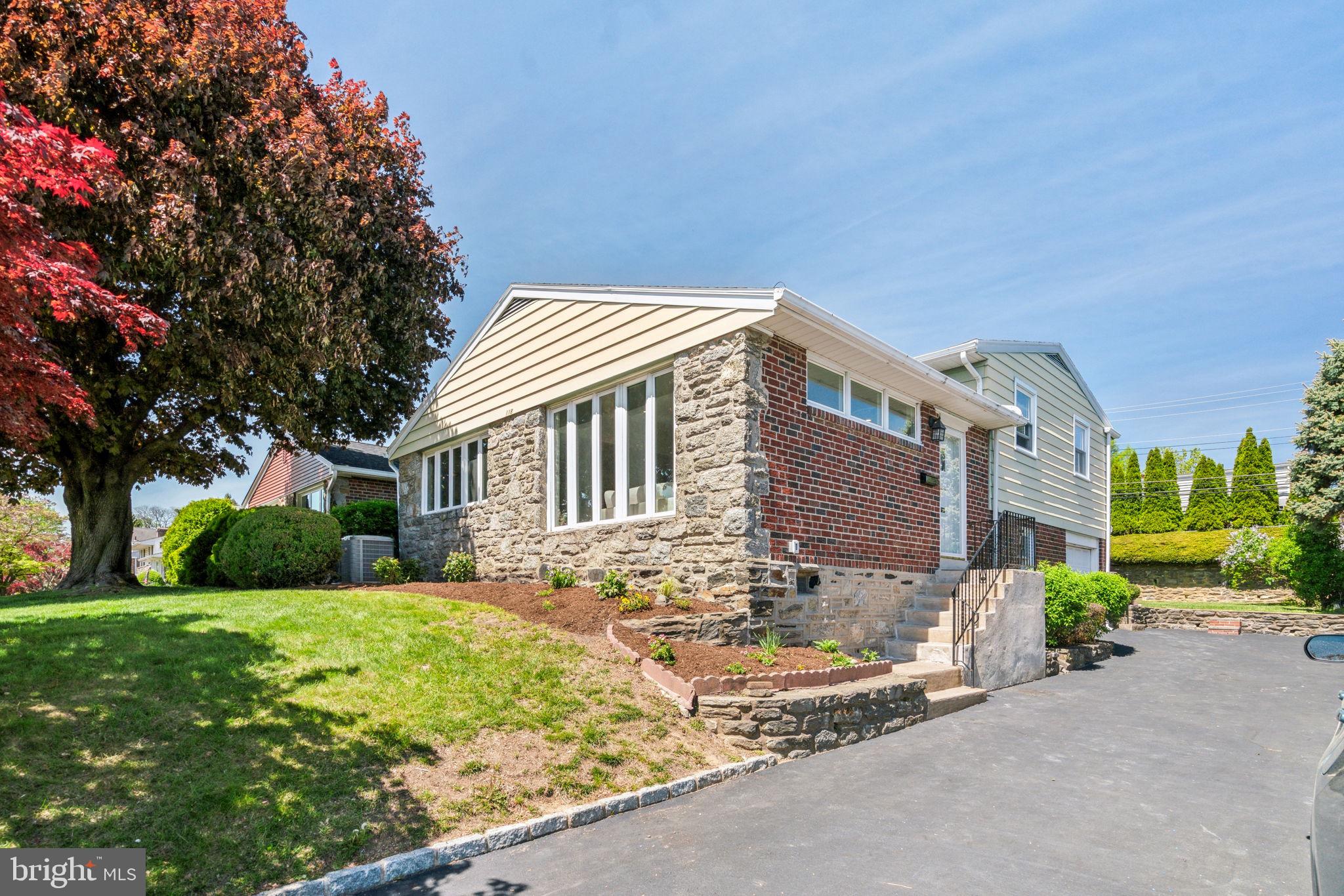 118 Greenbriar Ln
