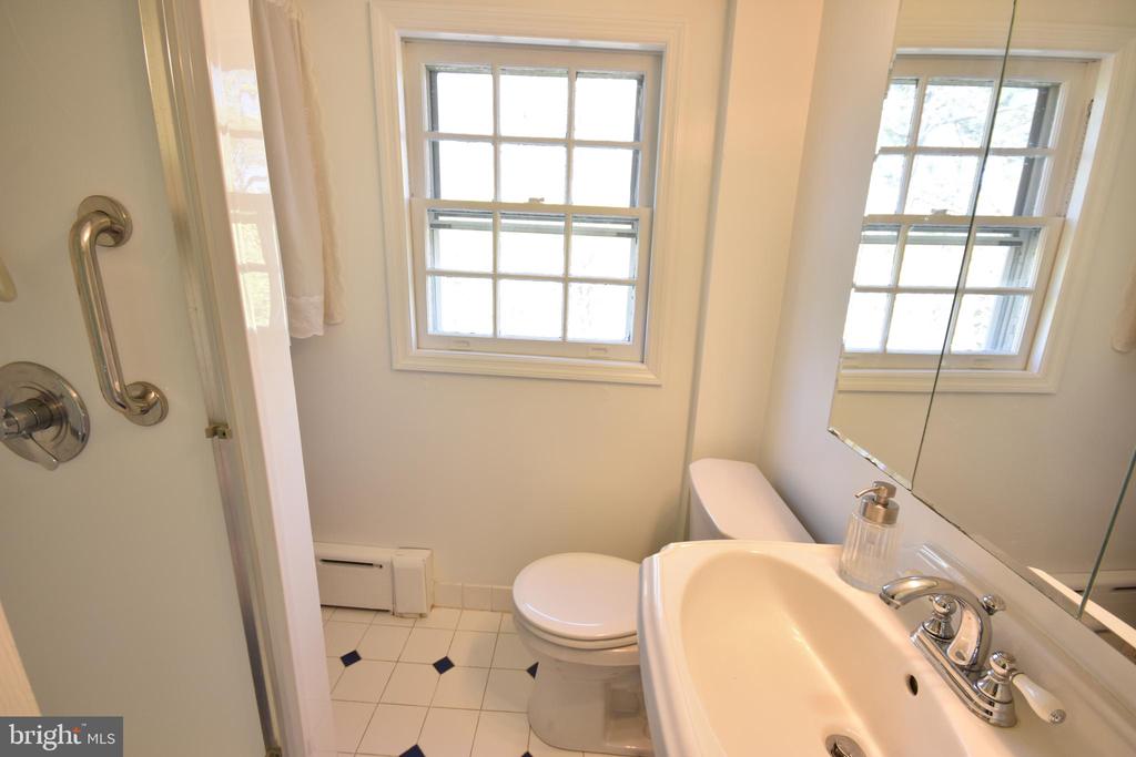 125 Walsh Rd