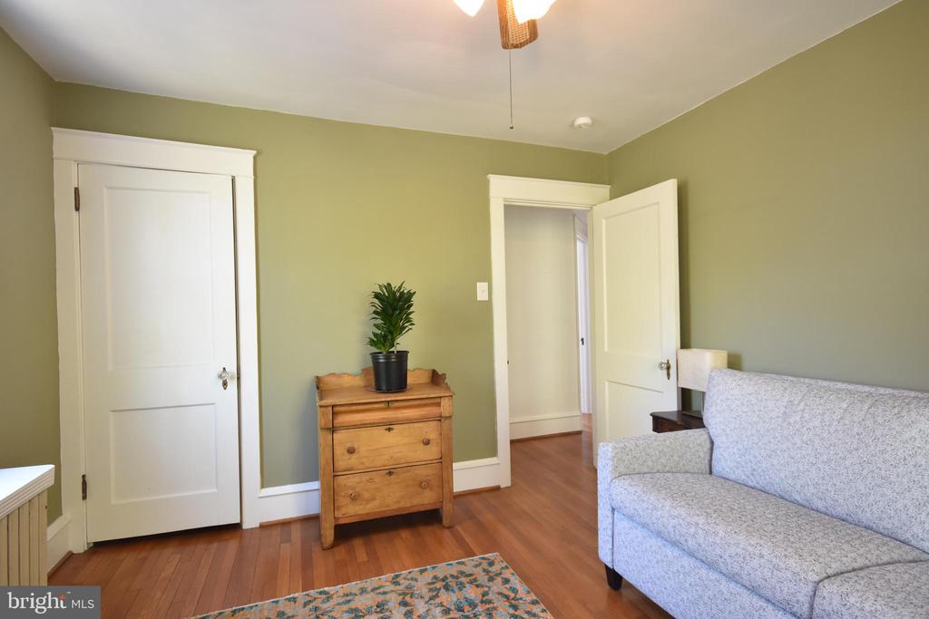 125 Walsh Rd