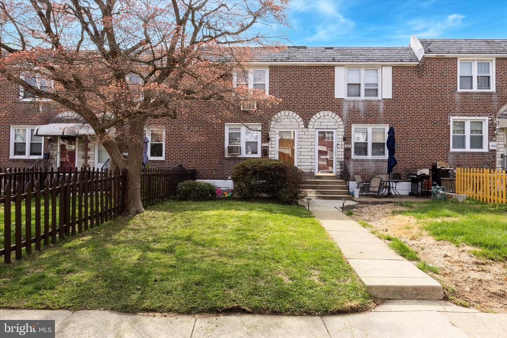818 GAINSBORO ROAD