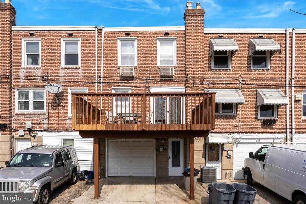 818 GAINSBORO ROAD