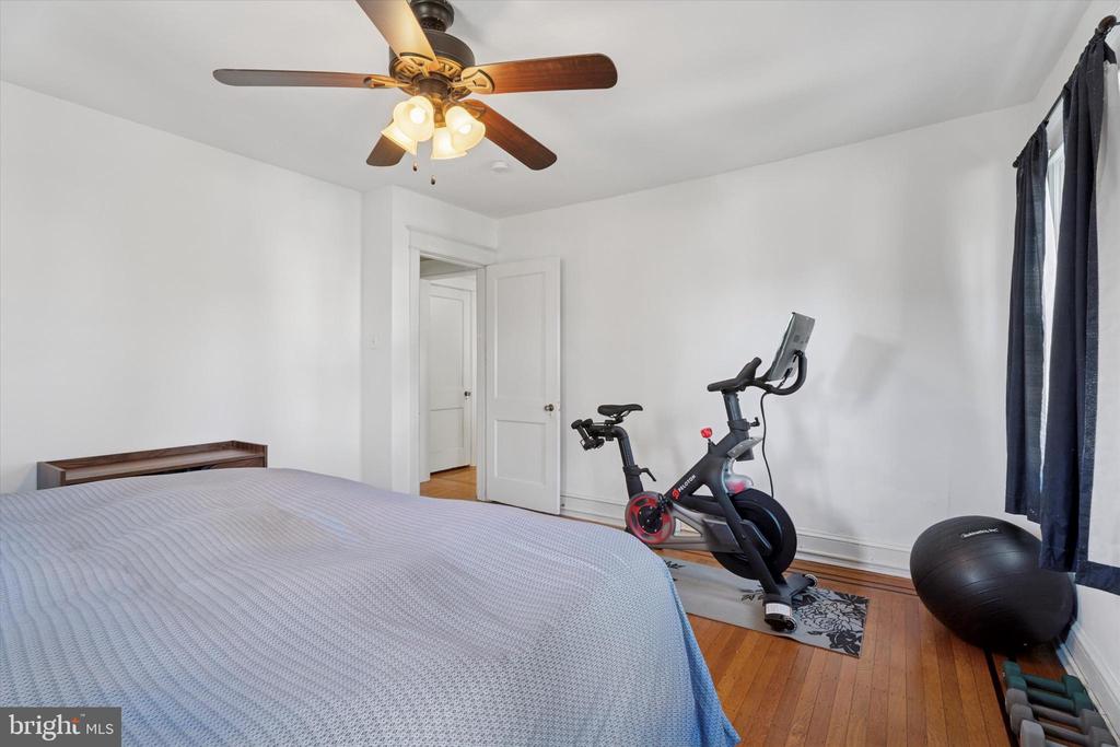 3700 Highland Ave