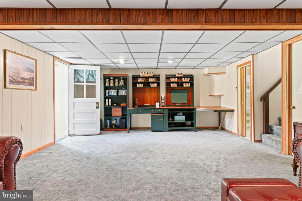 127 2nd Ave