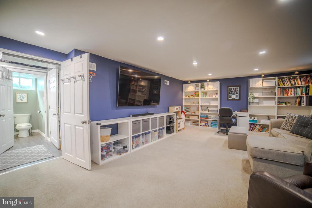 2625 Wendy Rd