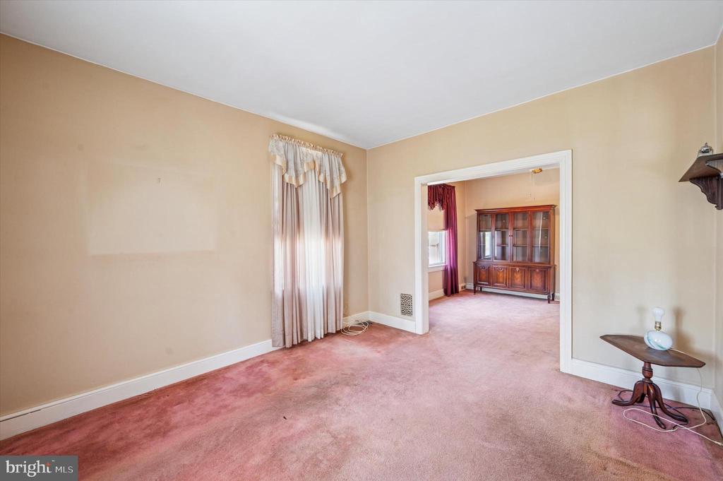 824 Martin Ave