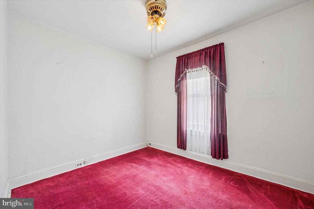 824 Martin Ave