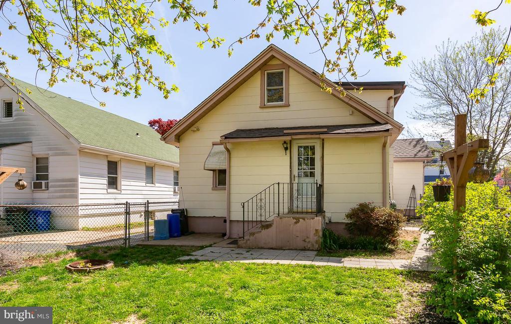 20 W Forrestview Rd