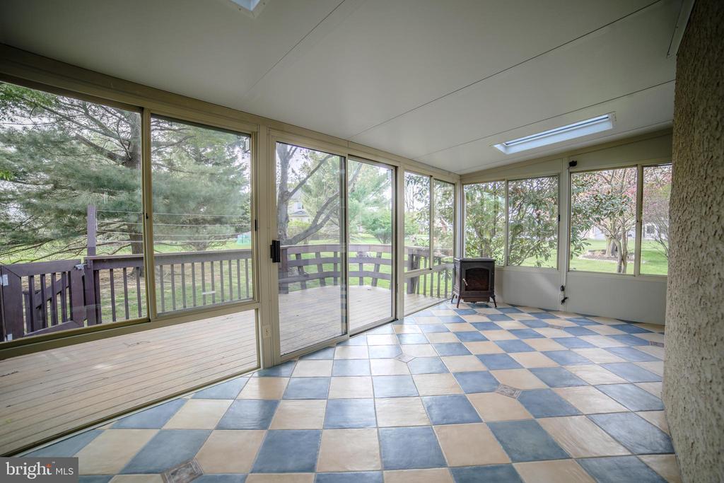 5 Barleycorn Dr