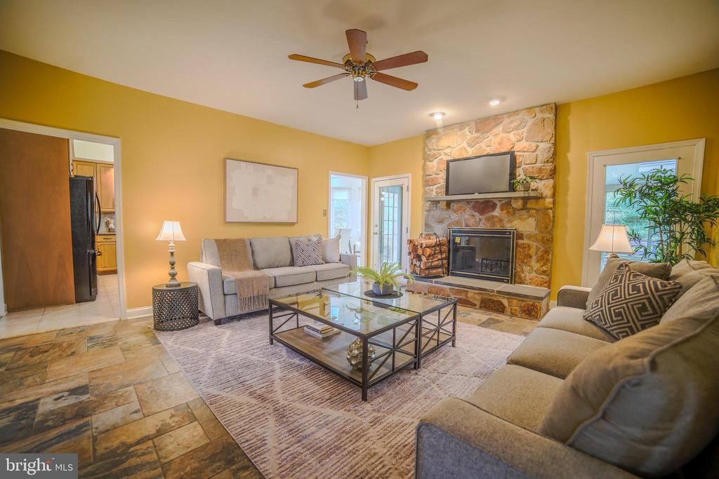 5 Barleycorn Dr