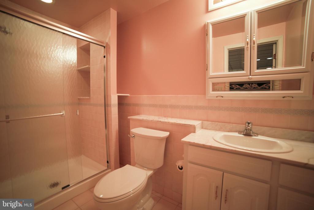 5 Barleycorn Dr