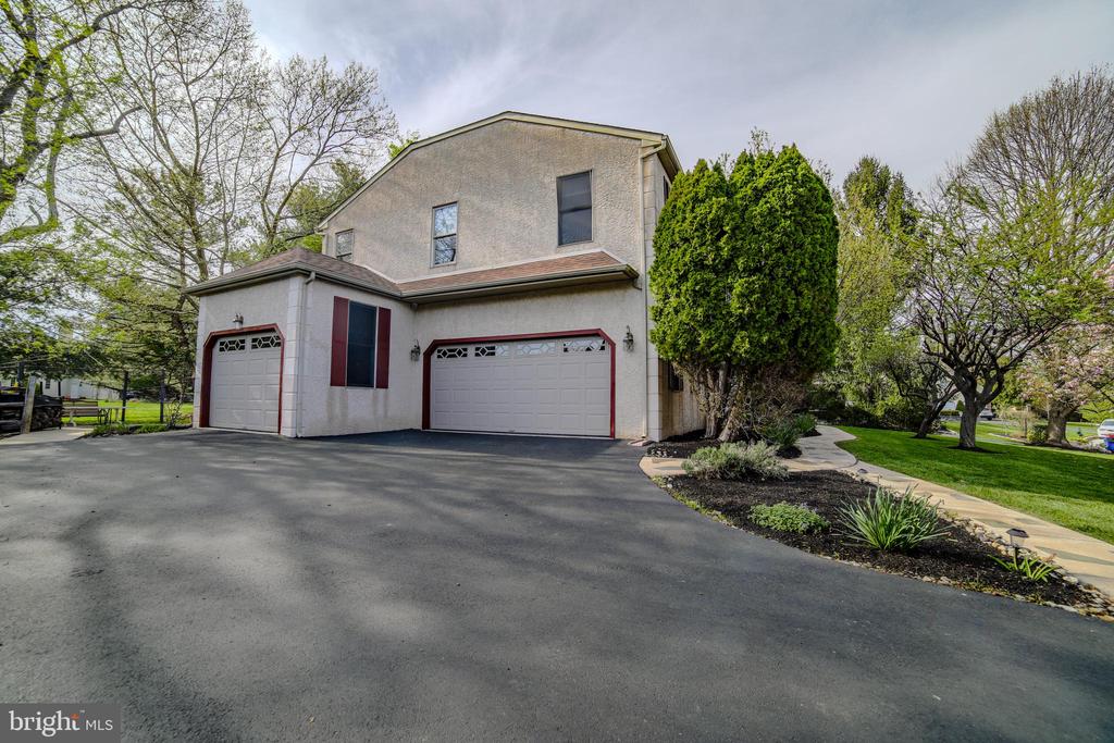 5 Barleycorn Dr
