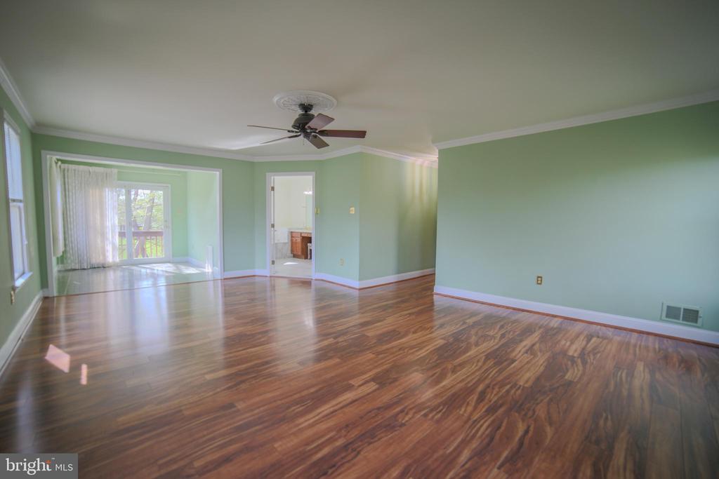 5 Barleycorn Dr