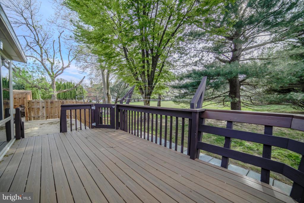 5 Barleycorn Dr