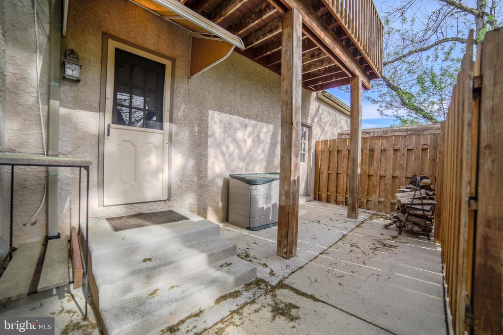 5 Barleycorn Dr