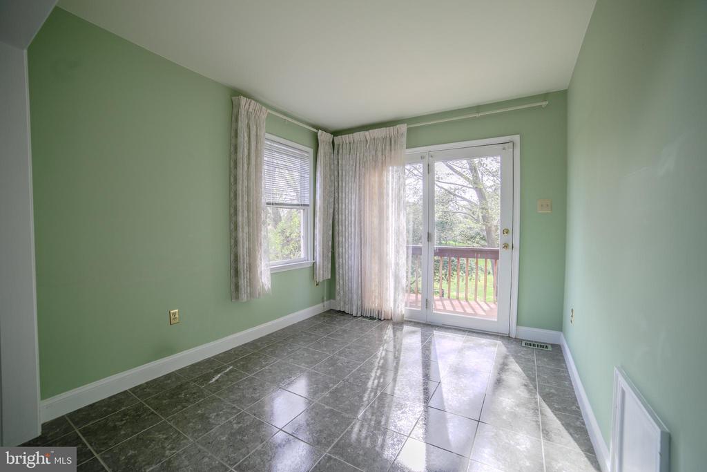 5 Barleycorn Dr