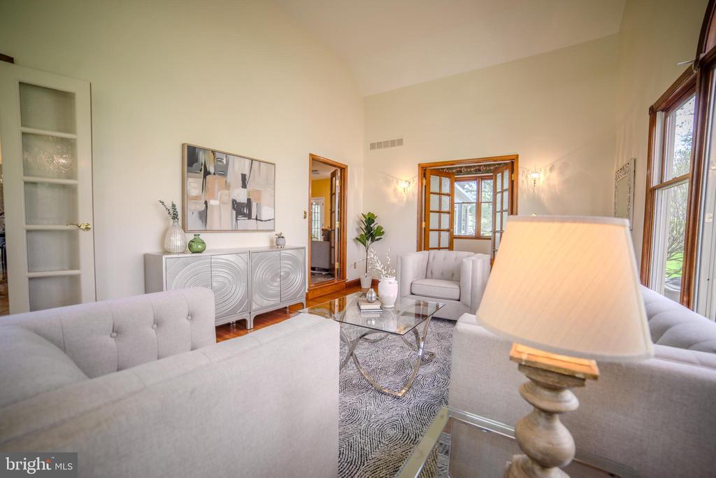 5 Barleycorn Dr