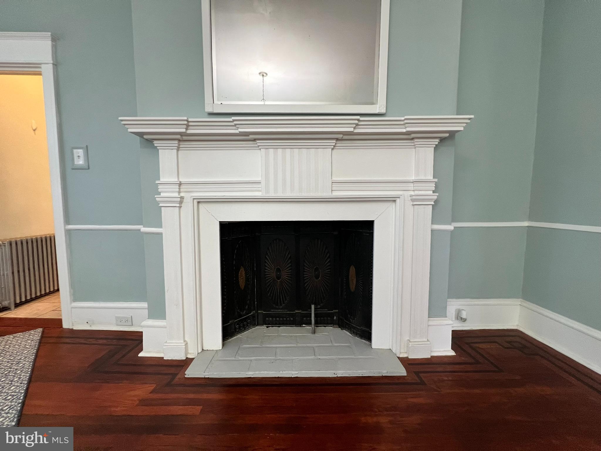 300 N Maple Ave