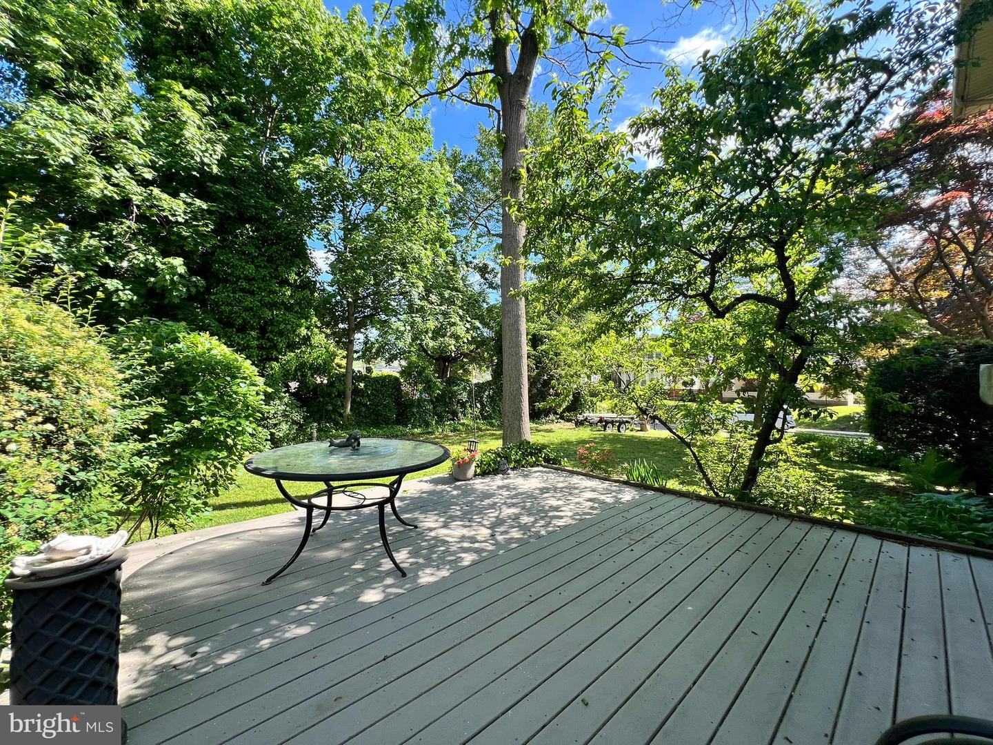 300 N Maple Ave