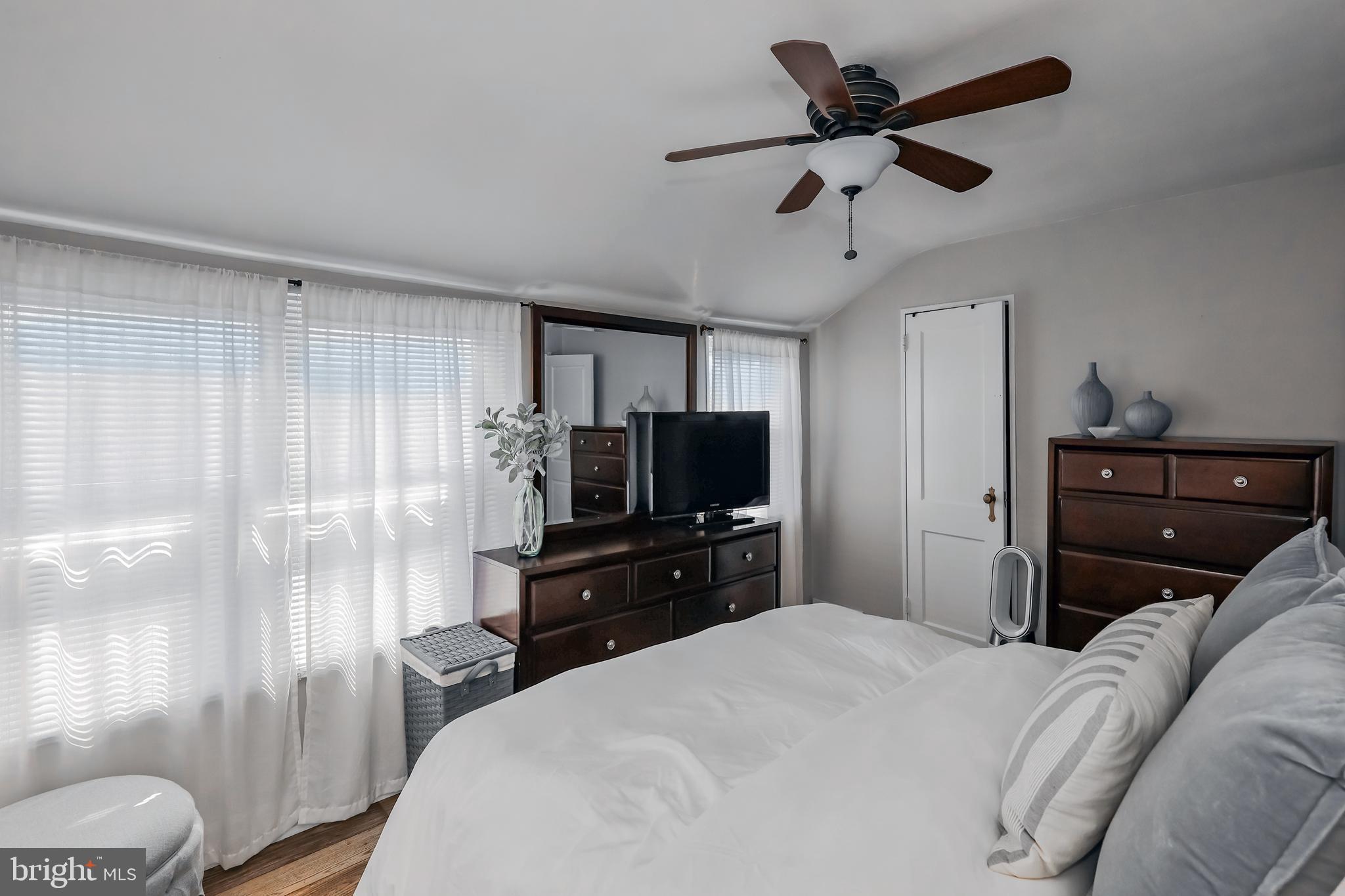 1106 Bryan St
