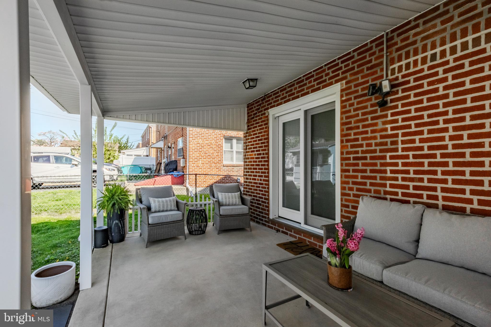 1106 Bryan St