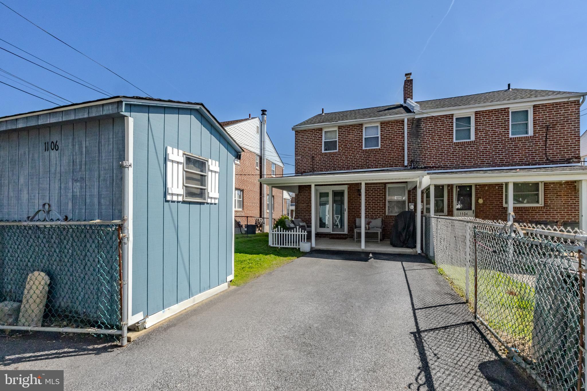 1106 Bryan St