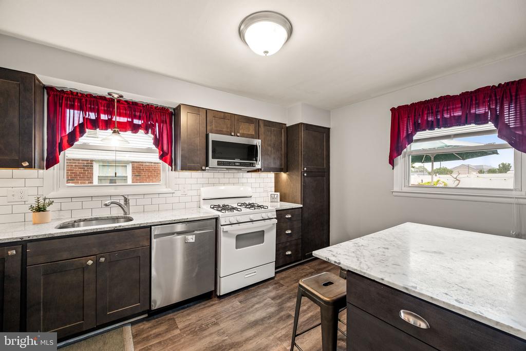 1421 BRIERWOOD ROAD