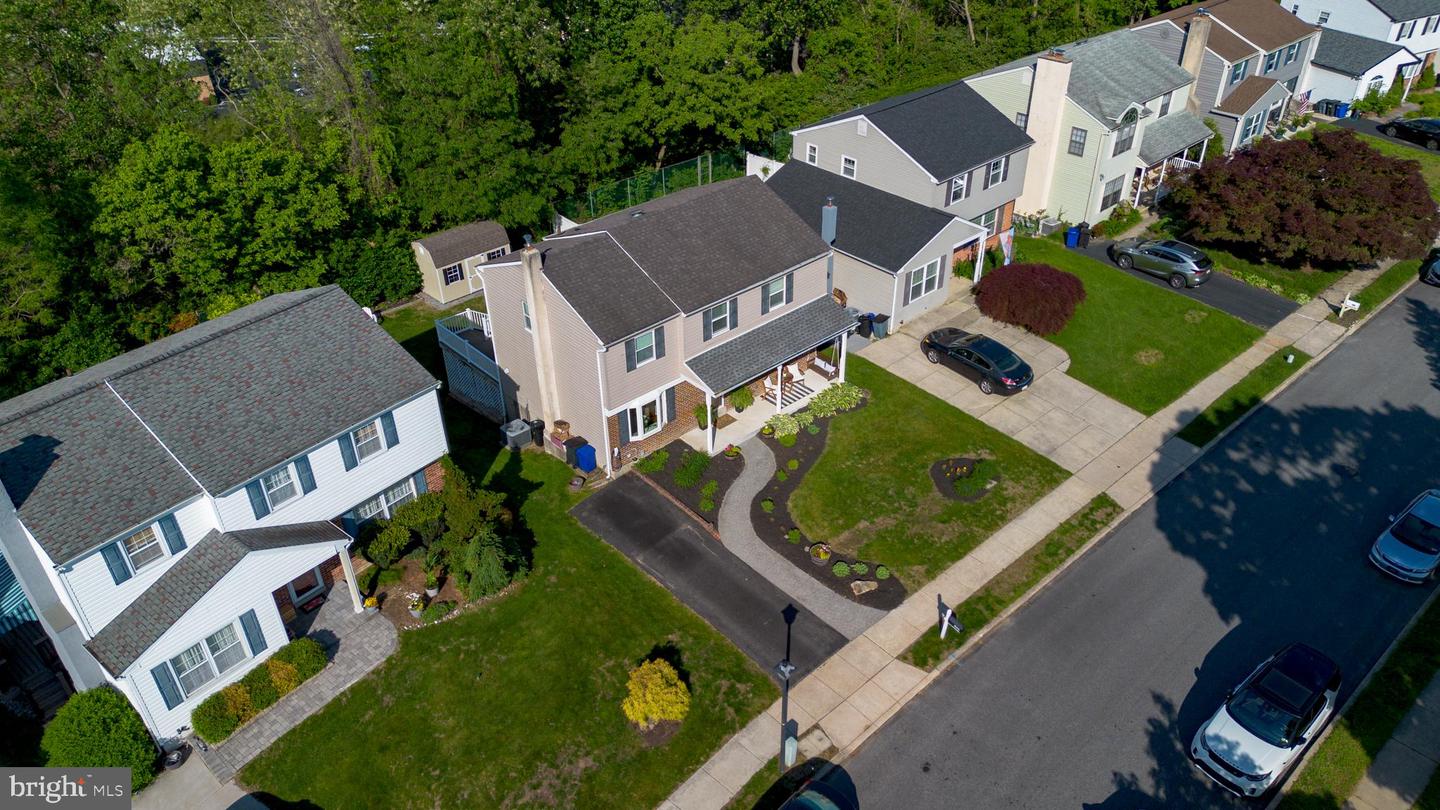 345 Crescent Hill Dr