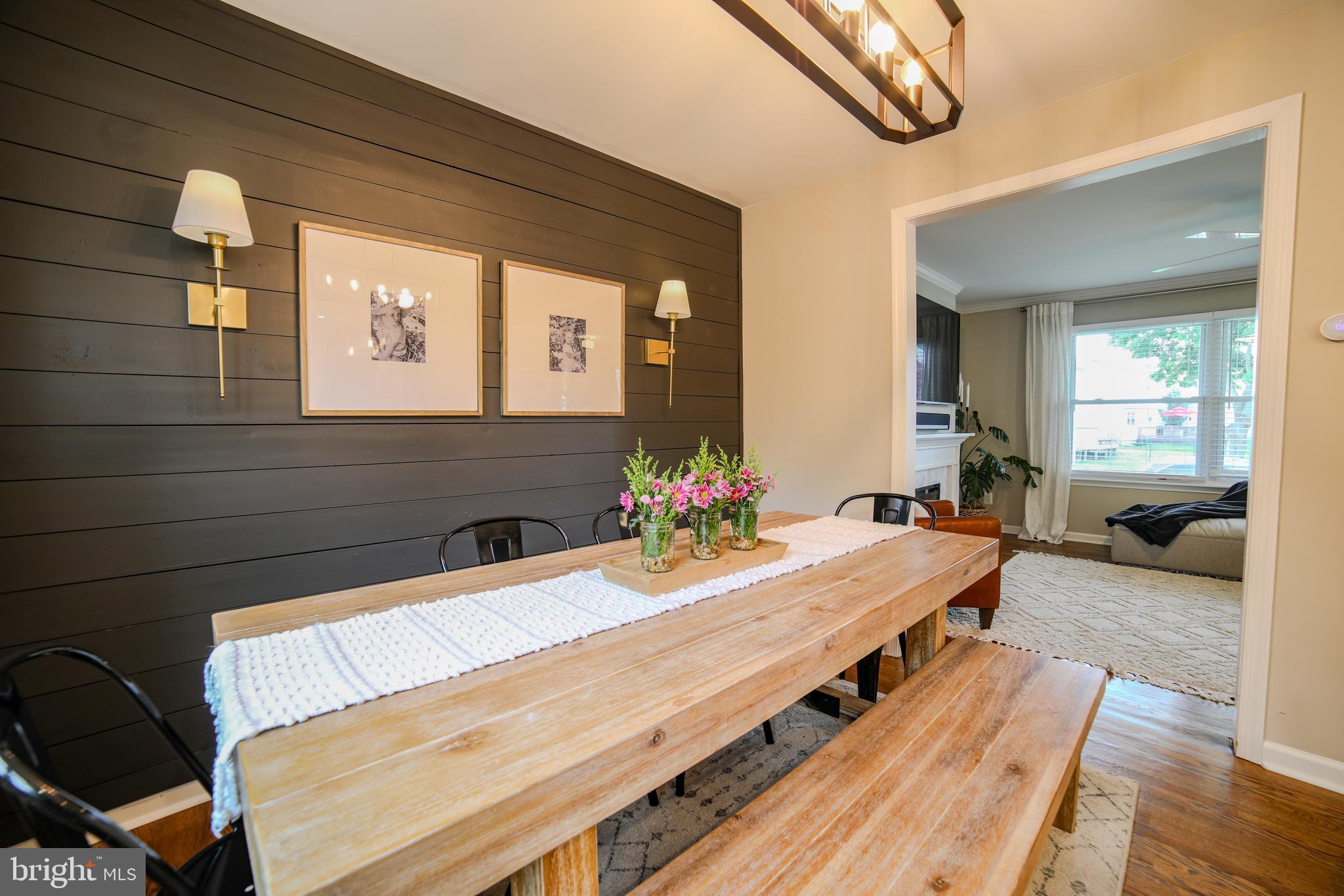 345 Crescent Hill Dr