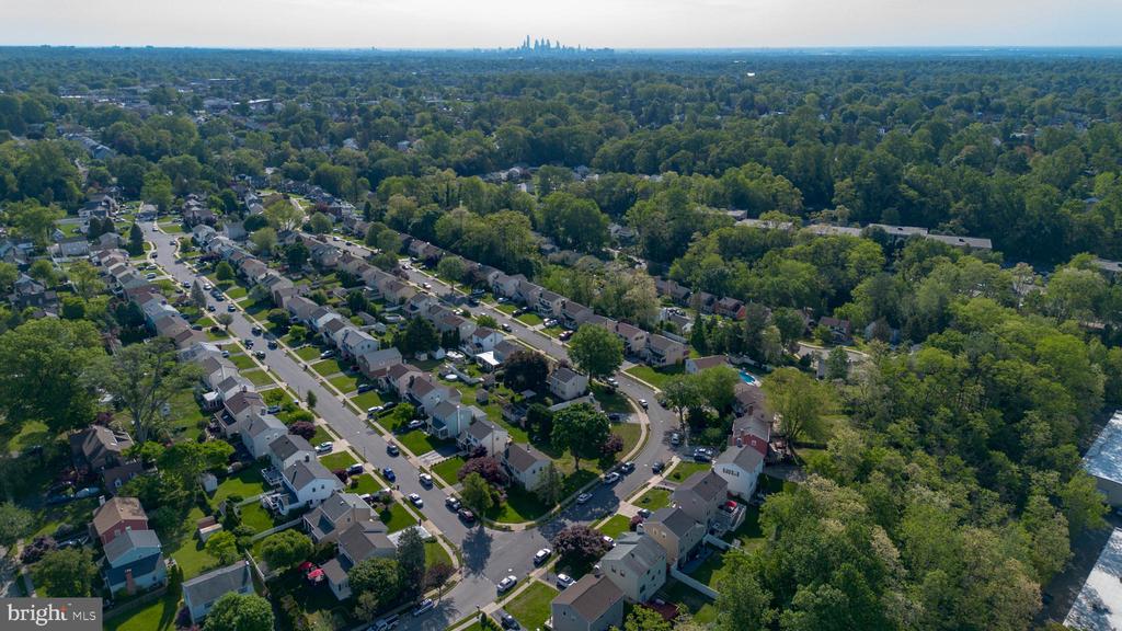 345 Crescent Hill Dr