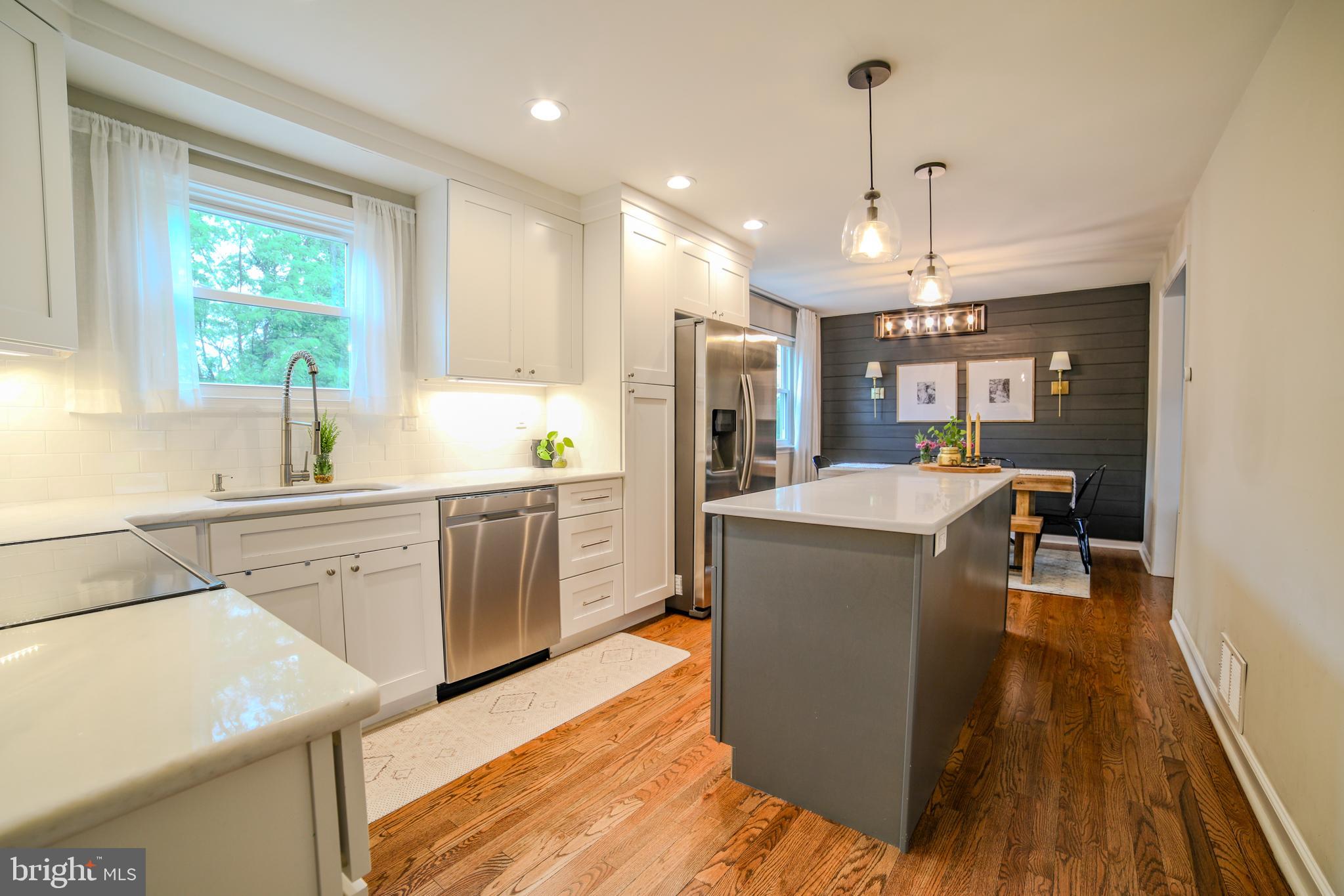 345 Crescent Hill Dr