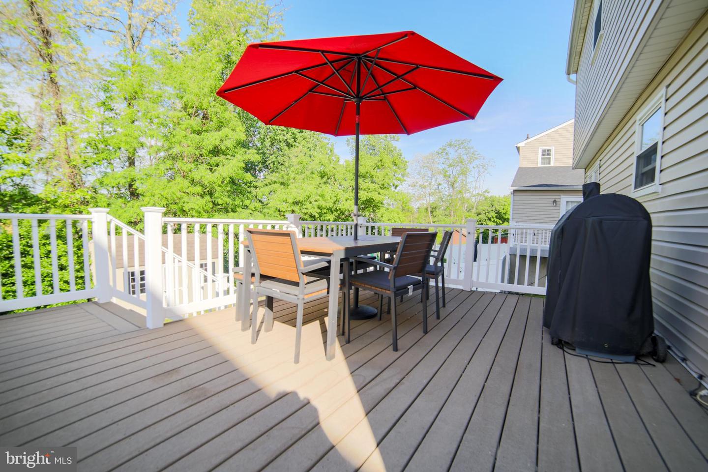 345 Crescent Hill Dr