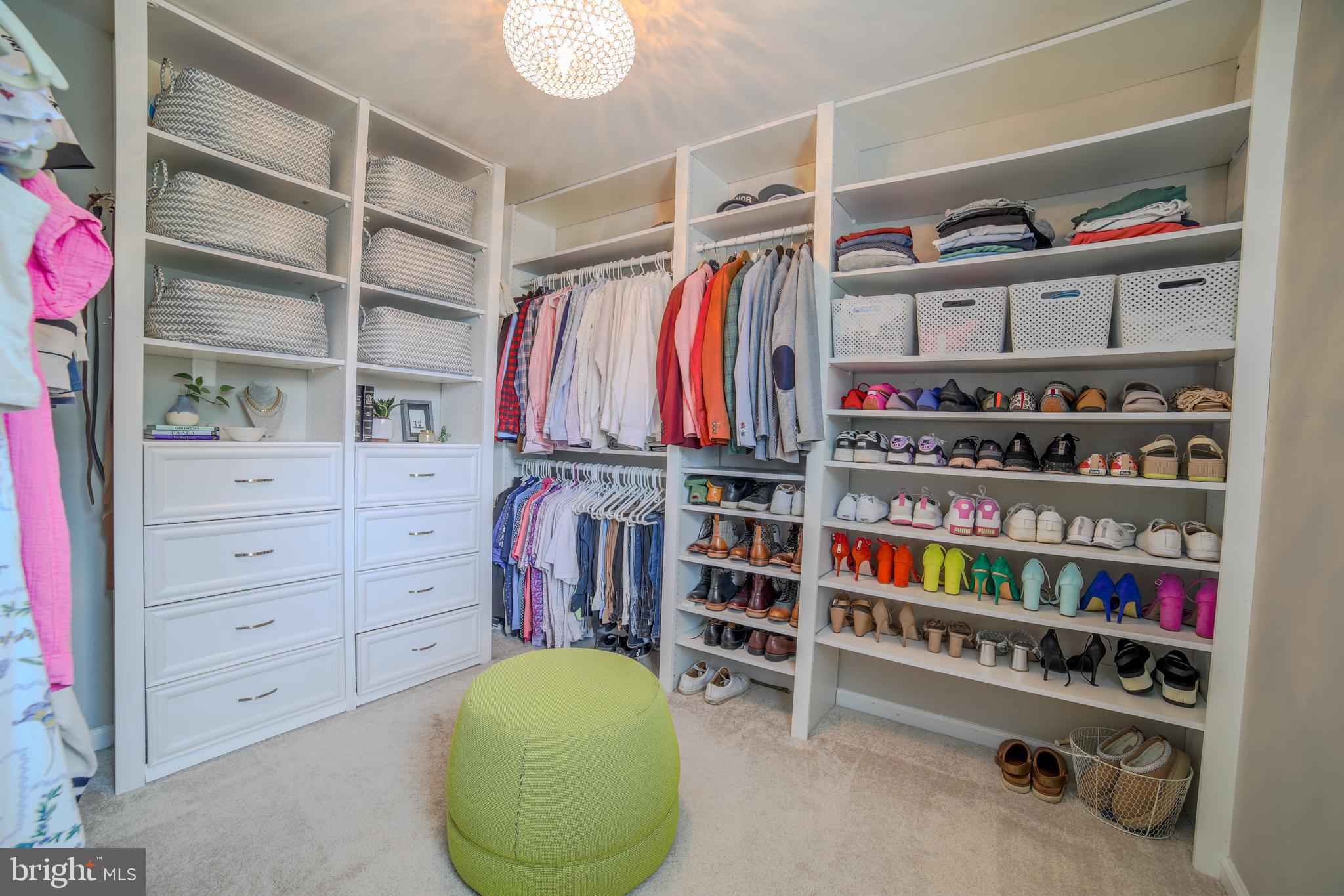 345 Crescent Hill Dr