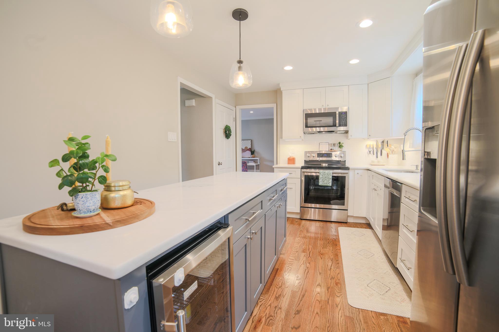 345 Crescent Hill Dr